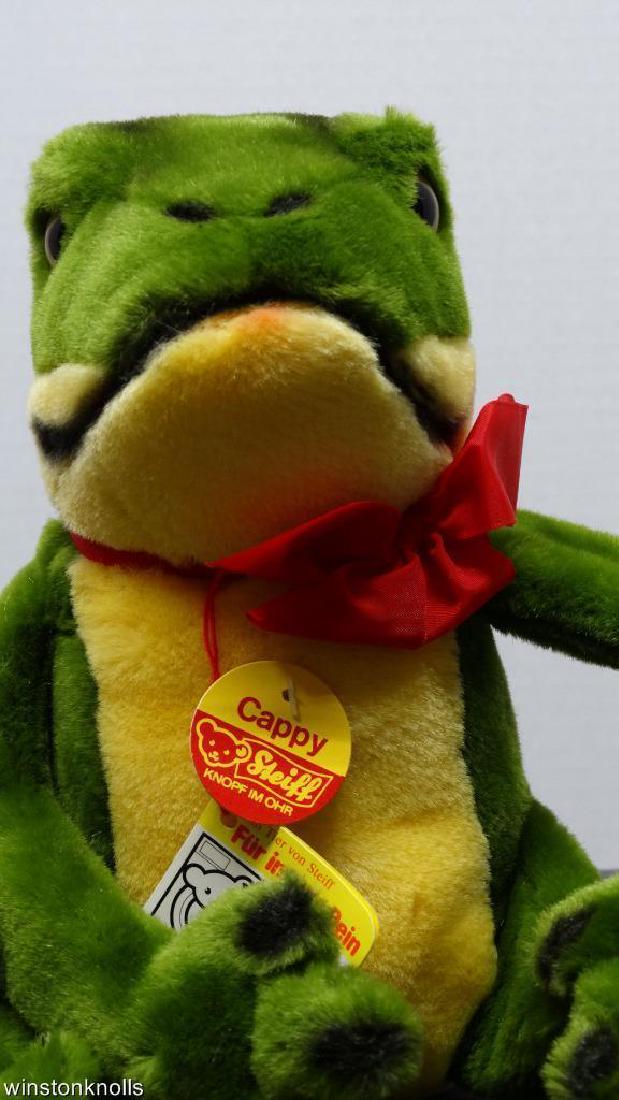 1986 STEIFF CAPPY FROG 6292/32 GREEN FULLY TAGGED: 1986 STEIFF CAPPY FROG EAN # 6292/32 32cm 12 inches tall Made in Germany COLLECTOR PIECE Reserve: $45.00 Shipping: Domestic: Flat-rate of $9.25 to anywhere within the contiguous U.S. International: Fo