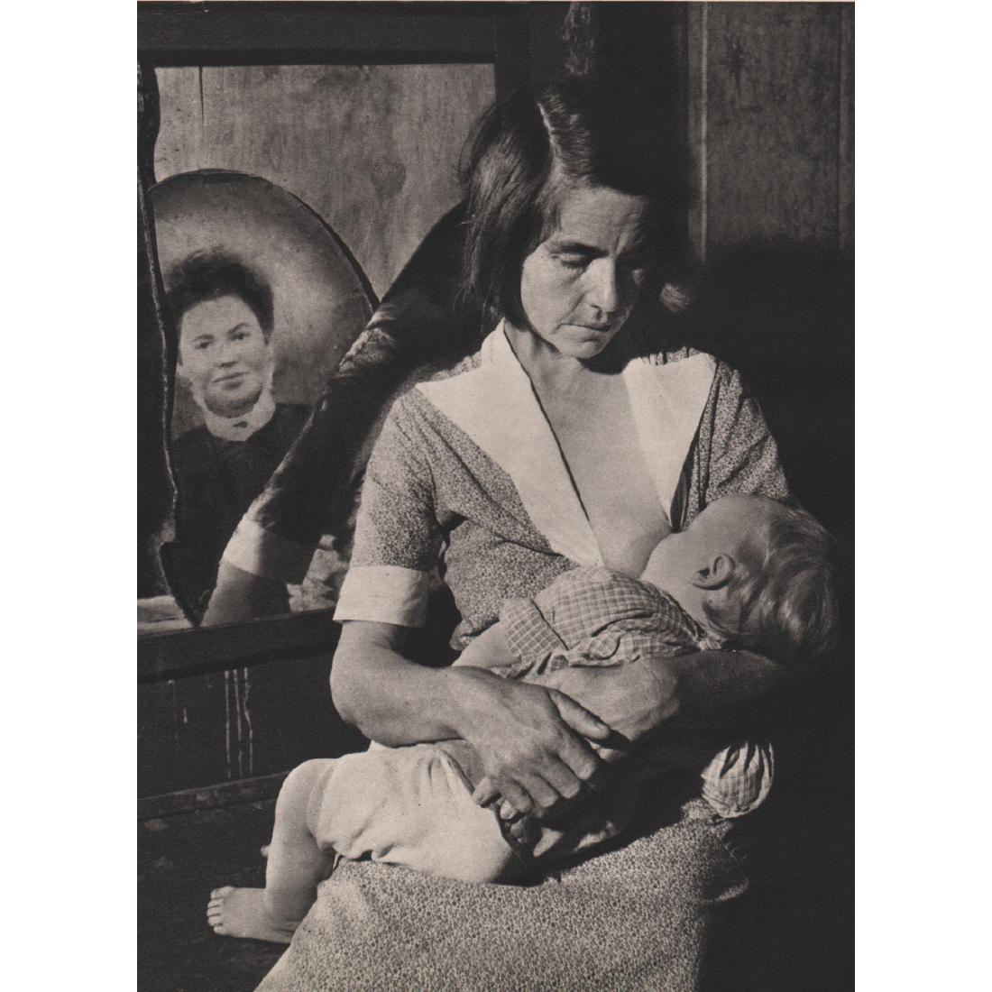 MARGARET BOURKE-WHITE - Nursing Mother, Okefenokee: Artist: MARGARET BOURKE-WHITE Print Title:Nursing Mother, Okefenokee Swamp, Georgia Medium: Sheet-fed Gravure Printing Date: 1930's Printed in the USA Image Size approx: 6 x 8 inches Margaret Bourke-W