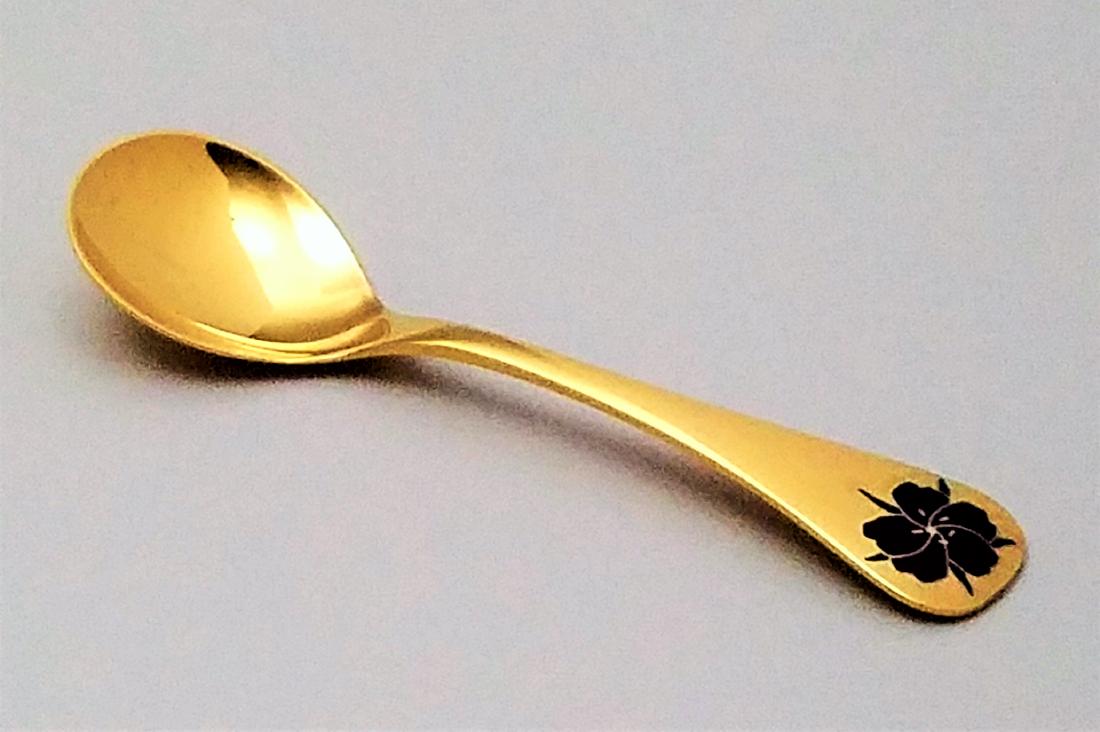 Georg Jensen Anniversary Spoon 1974 "Corn Cockle": Brand: Georg Jensen Title: Anniversary Spoon 1974 "Corn Cockle" Metal Purity: 24 Carat Gold Platted Sterling Silver 24 Carat Gold Platted Size/Dimensions: 6 inches long 1974 "Corn Cockle" Anniversary 