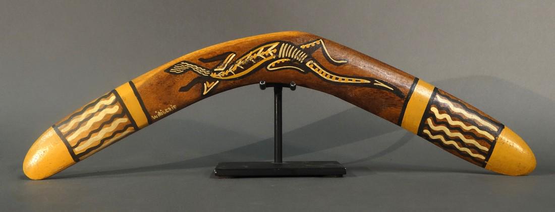 Tribal hunting boomerang - Central Desert -: No Reserve! Title: Tribal hunting boomerang - Central Desert - Origin: Australia Date: Late 20th century Materials: Wood Size: 37 x 4 x 1 Australian Aboriginal carved wooden Central Desert hunting boo