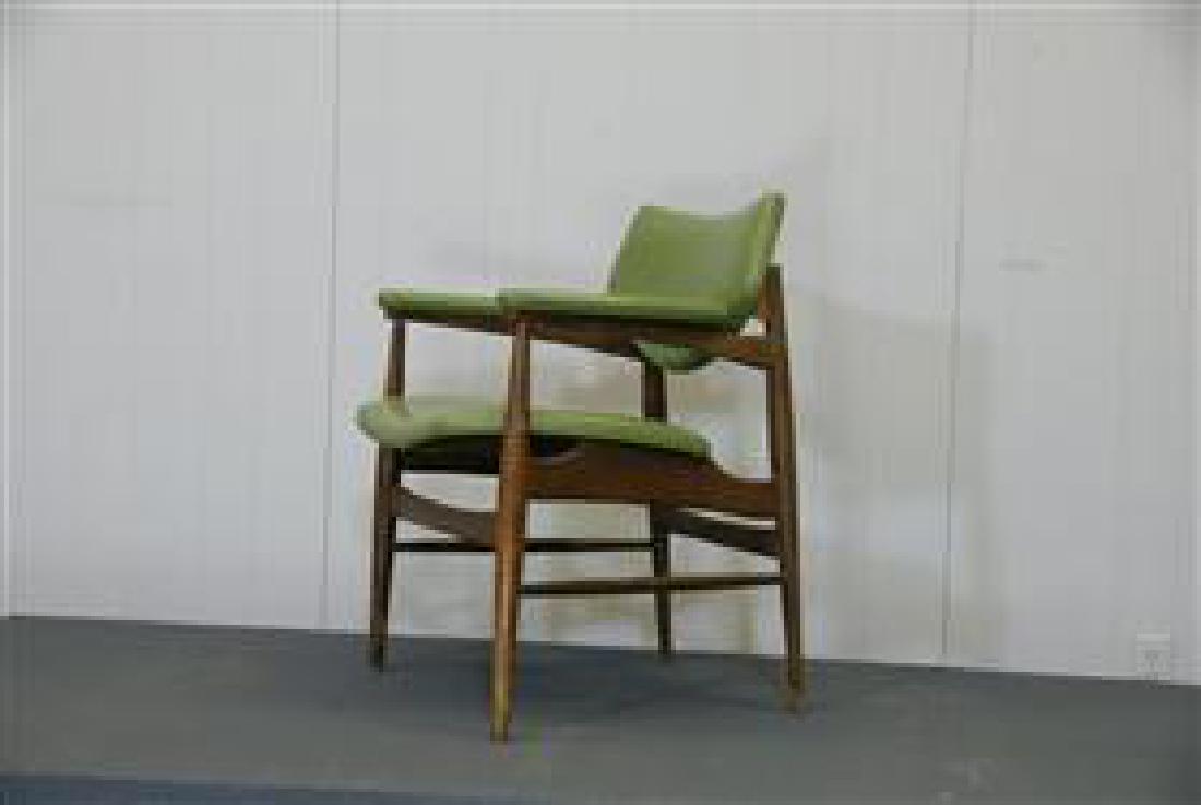 Thonet Desk Chair: Condition; Very Good; Dimensions; Height: 32" / 81.28cm Depth: 24" / 60.96cm Width: 23" / 58.42cm Seat Height: 18" / 45.72cm Manufactured By: Thonet Literature: Manufacturer Label; No. of Items; 1; De