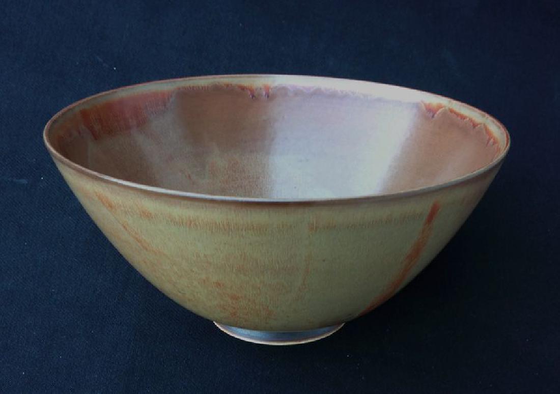 Gunnar Nylund early large hare’s fur stoneware bowl,: Large, thinly potted stoneware bowl with hare´s fur glaze in shades of brown, olive green and orange. Created by Gunnar Nylund for Swedish ALP / Aktiebolaget Lidköpings Porslinsfabrik. ALP took over