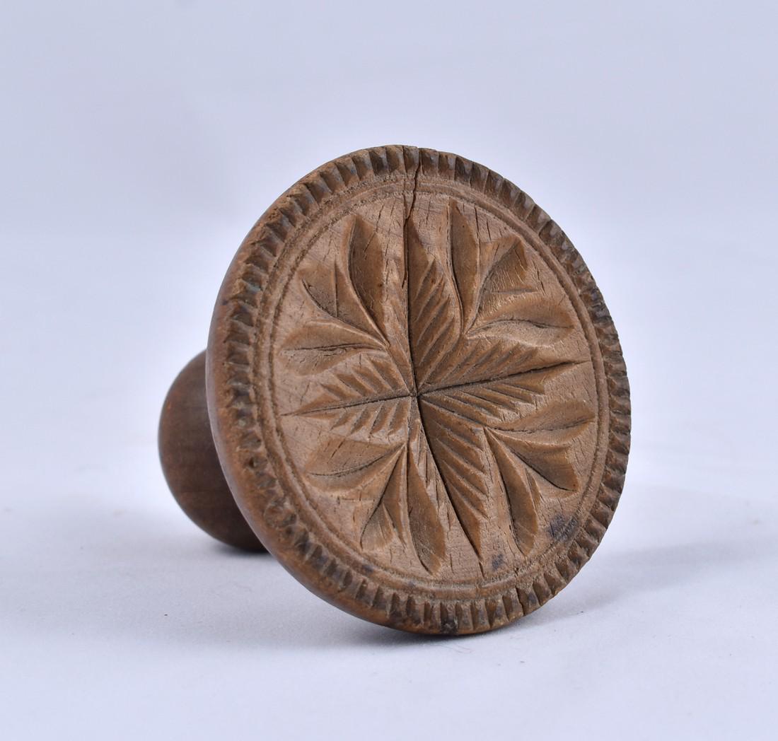 Mid to late 19th C carved butter print depicting four (1 of 4)