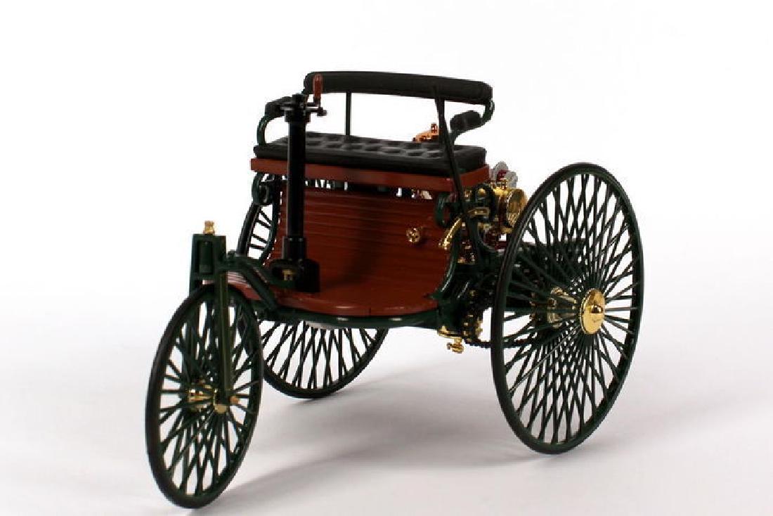 Norev - 1:18 - Benz Patent-Motorwagen 1886 (1 of 10)