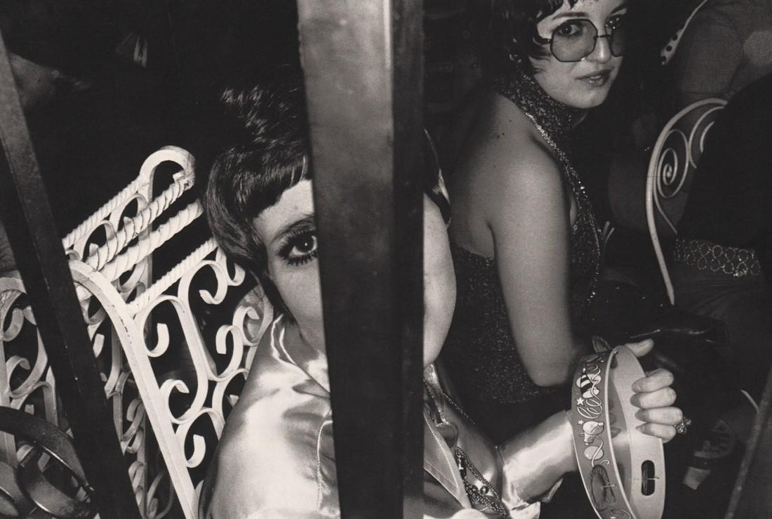 LEE FRIEDLANDER - New York City, 1969: Artist: LEE FRIEDLANDER Print Title: New York City, 1969 Medium: Photo-lithograph Printed 1970Â’s in the US Image size (inches) approx. 6 x 8.5Â” Lee Friedlander is an American photographer and