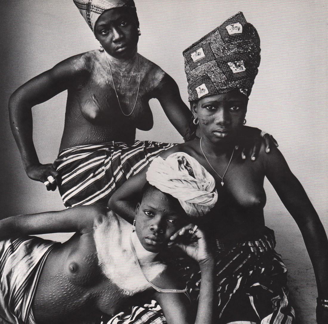 IRVING PENN - Three Girls of Ganvié: Artist: IRVING PENN Print Title: Three Girls of GanviÃ© Medium: Photoengraving Printed 1974 in the US Image size (inches) approx. 9 x 9Â” Irving Penn was an American photographer known for his fa
