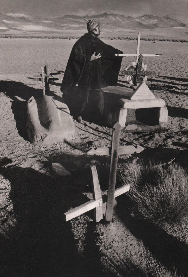 SEBASTIAO SALGADO - Peru 1977: Artist: SEBASTIAO SALGADO Print Title: Peru 1977 Medium: photolithograph Printed in: France, 1986 Image Size: approx. 10.5 x 7Â” SebastiÃ£o Ribeiro Salgado JÃºnior is a Brazilian social documen