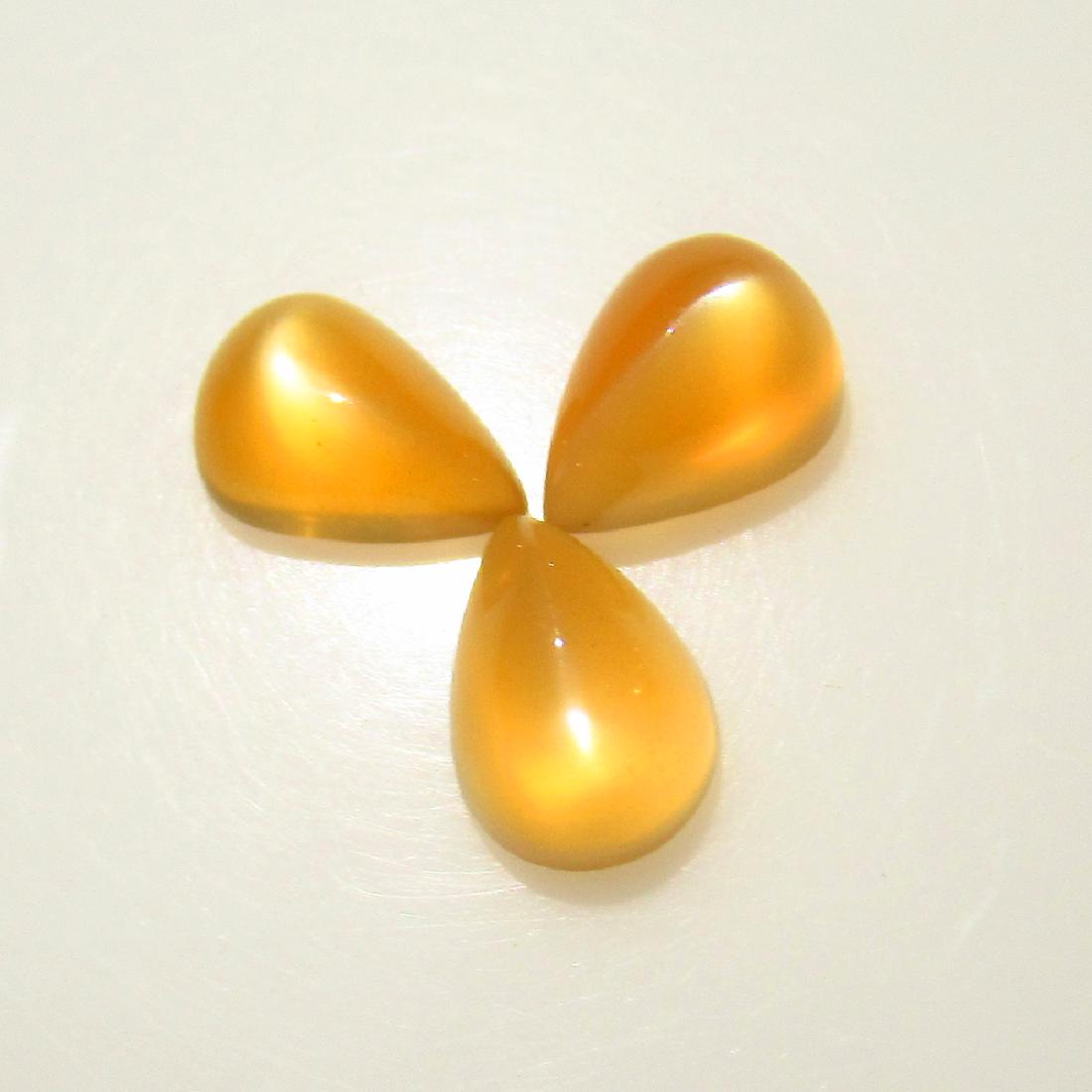 4.17 Ct Genuine 3 Brown Moonstone Catseye Pear Set: No Reserve! Title: 4.17 Ct Genuine 3 Brown Moonstone Catseye Pear Set Stone Clarity: Transparent Gemstones: Natural Moonstone Catseye Carat Weights: 4.17 Size/Dimensions: Nearly 8.00 x 6.00 mm / 3 PC'