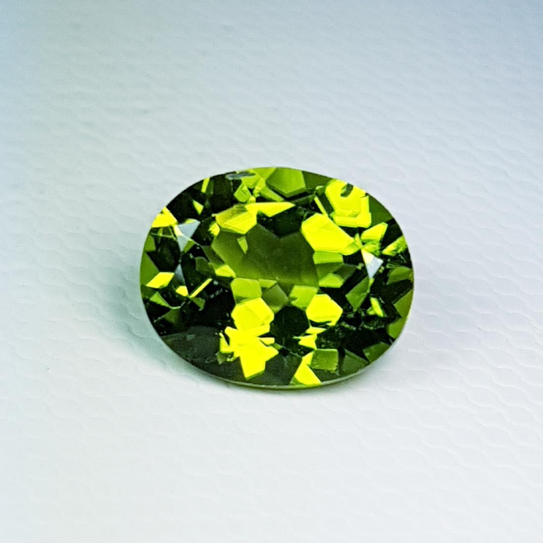 3.00 ct AAA Quality Gem Oval Cut Natural Peridot (1 of 6)