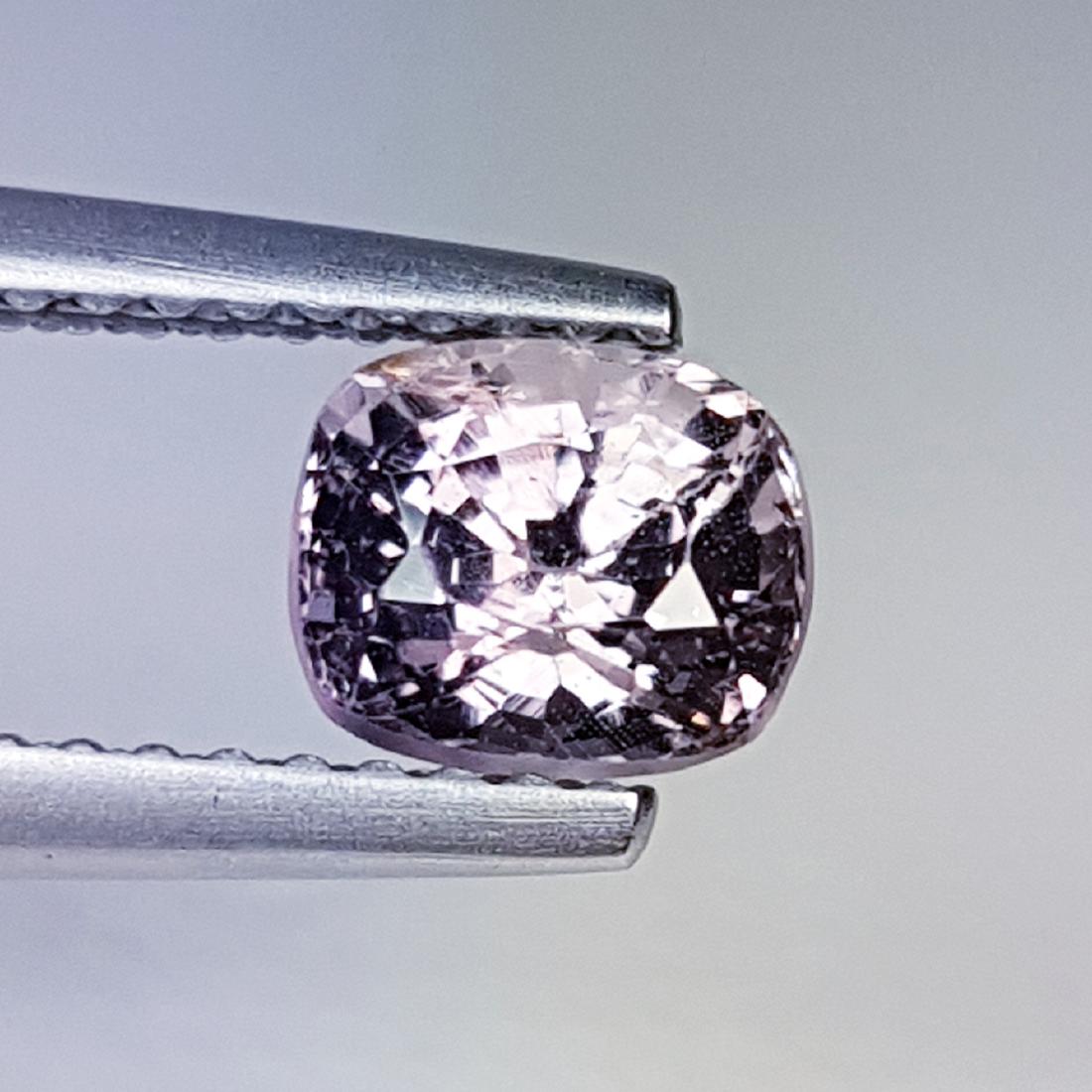 1.00 ct Natural Spinel: No Reserve! Title: 1.00 ct Natural Spinel Color/Clarity: VVS Gemstones Carat Weights: 1 Size/Dimensions: 6.00 x 5.10 x 4.40 Additional Information: Cushion - Burma Shipping: Worldwide: Flat-r