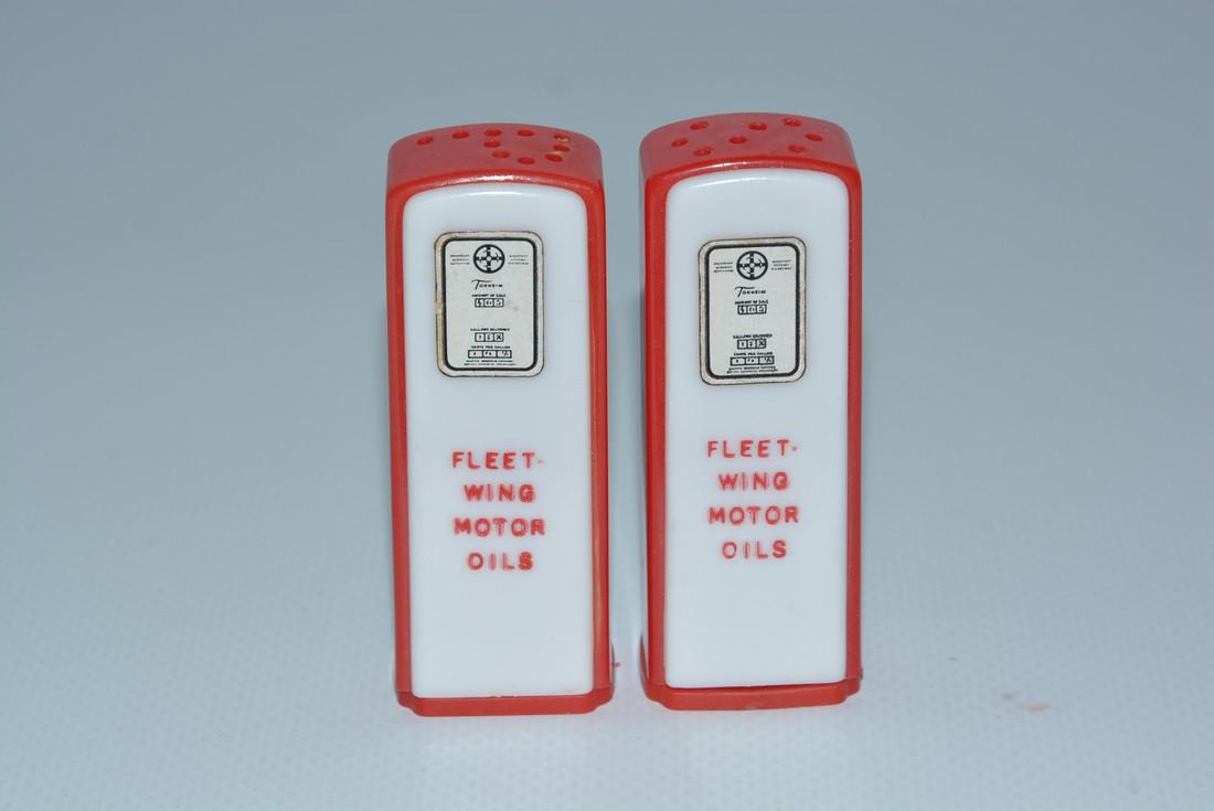 Fleet-Wing Motor Oils Plastic Gas Pump Salt & Pepper (1 of 2)