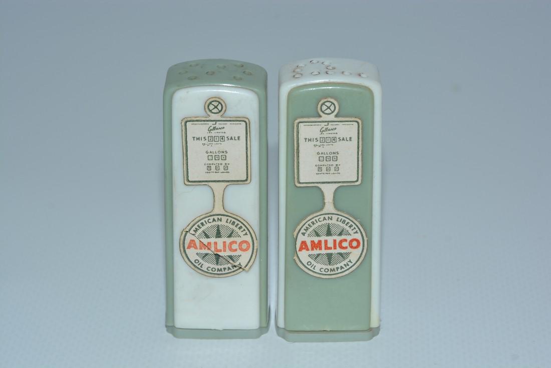 Amlico Plastic Gas Pump Shaker Set (1 of 2)
