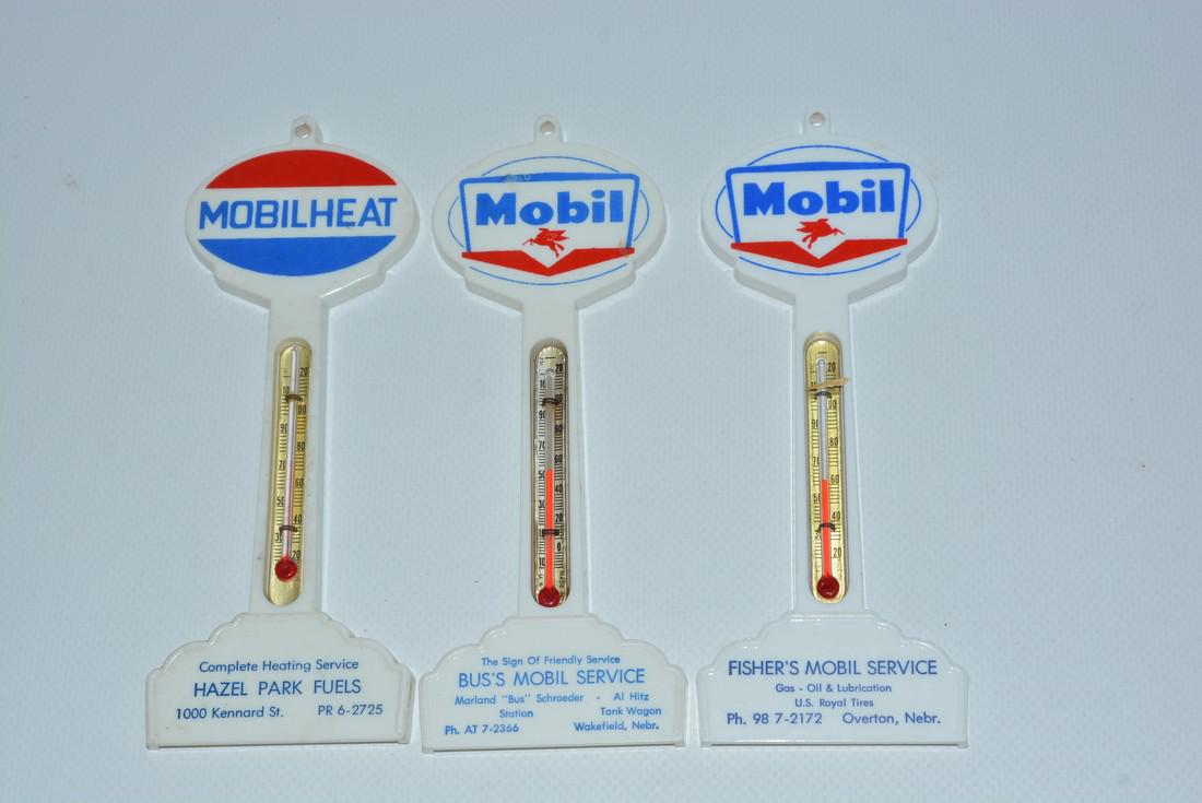 3-Different Mobil Plastic Pole Thermometers (1 of 1)