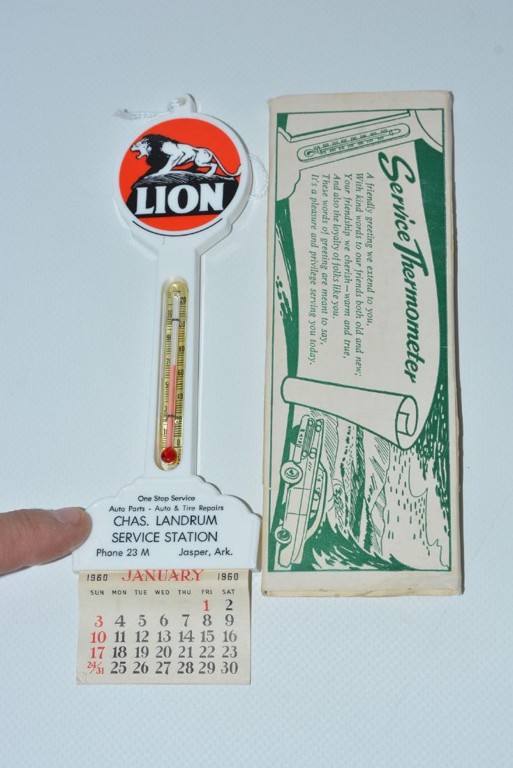 Lion (gasoline) w/logo Plastic Pole Thermometer (1 of 2)
