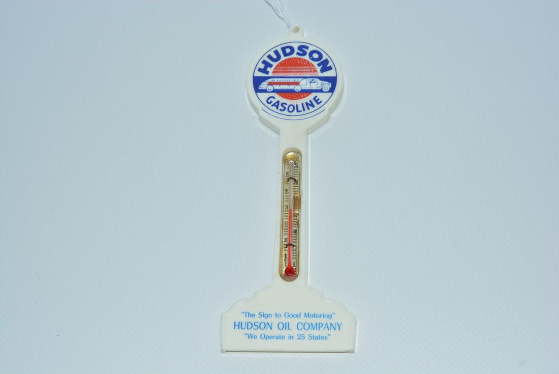 Hudson Gasoline w/logo Plastic Pole Thermometer (1 of 2)