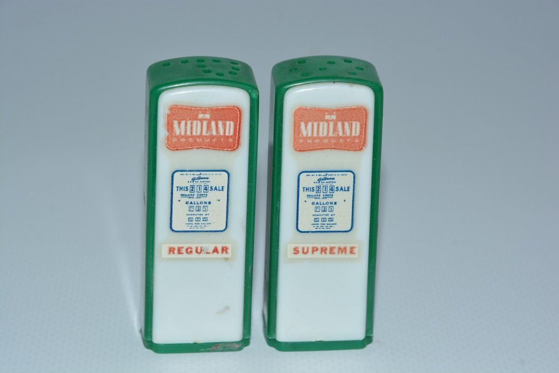 Midland Regular & Supreme Plastic Gas Pump Salt &: No Reserve! rated 9+, water transfer decals, one has minor wear near bottom, bodies are green with white doors and in good condition, green bases, one is heat stamped on back, 2.75"T. Shipping: Domest
