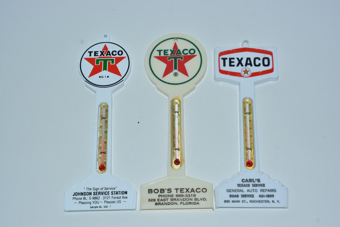 3-Different Texaco Plastic Pole Thermometers (1 of 2)