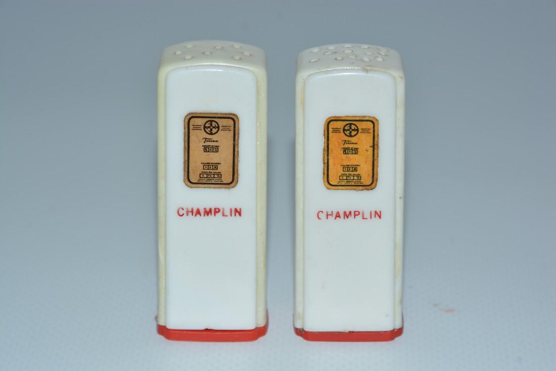 Champlin Plastic Gas Pump Salt & Pepper Shaker Set (1 of 2)