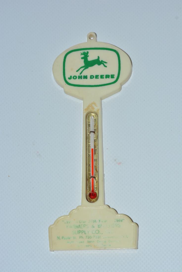 John Deere w/4-legged logo Plastic Pole Thermometer (1 of 1)