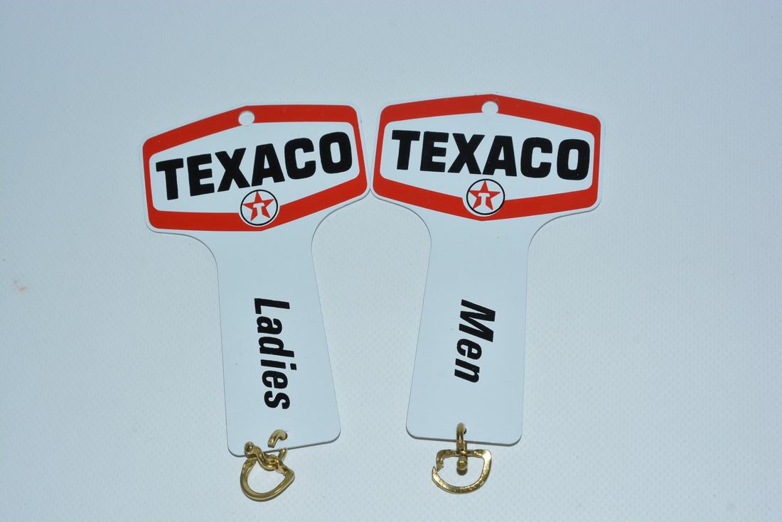 Pair of Texaco (new logo) Men & Ladies Rest Room metal (1 of 2)