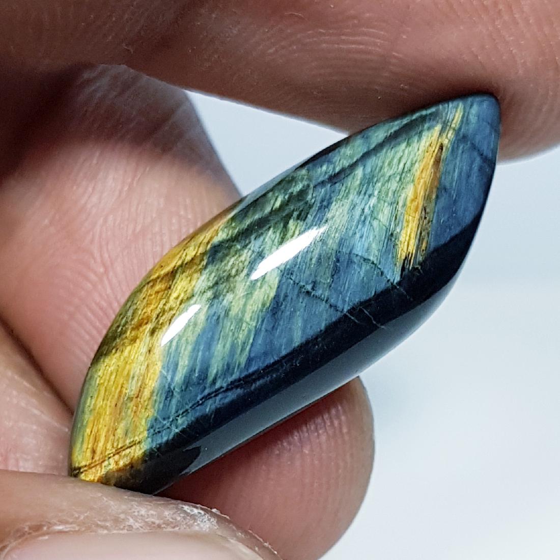 11.20 ct Excellent Gem Oval Cut Natural Fluorite (1 of 5)