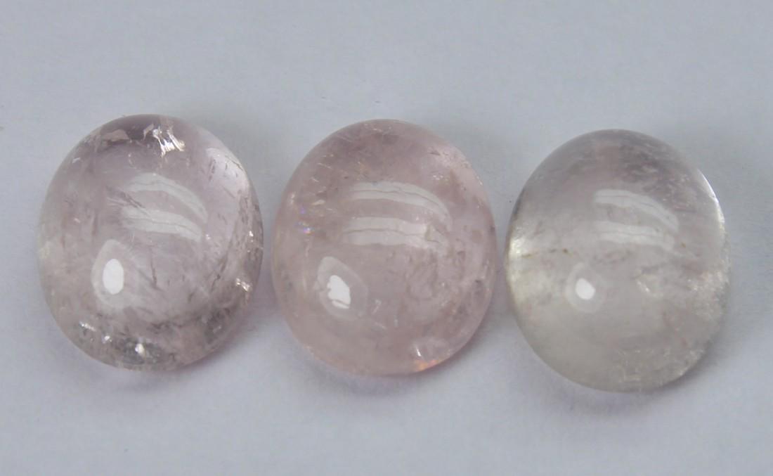 9.11 Ct Natural Pink Morganite Lot: No Reserve! Title: 9.11 Ct Natural Pink Morganite Lot Additional Information: Gemstone: Natural Morganite Origin: Africa Weight: 9.11 Carats Measurements: 10x8 mm Calibrated Shape : Oval Cabochon Colo