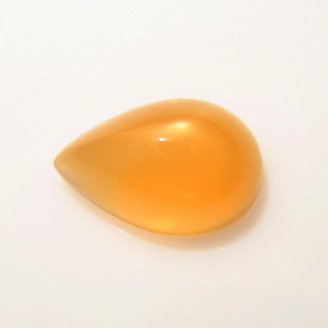 5.82 Ctw Natural Orange Moonstone Catseye Pear Cab: No Reserve! Title: 5.82 Ctw Natural Orange Moonstone Catseye Pear Cab Stone Clarity: Transparent Loose Gemstone: Natural Moonstone Catseye Carat Weights: 5.82 Size/Dimensions: 14.10 x 9.10 x 7.50 mm E