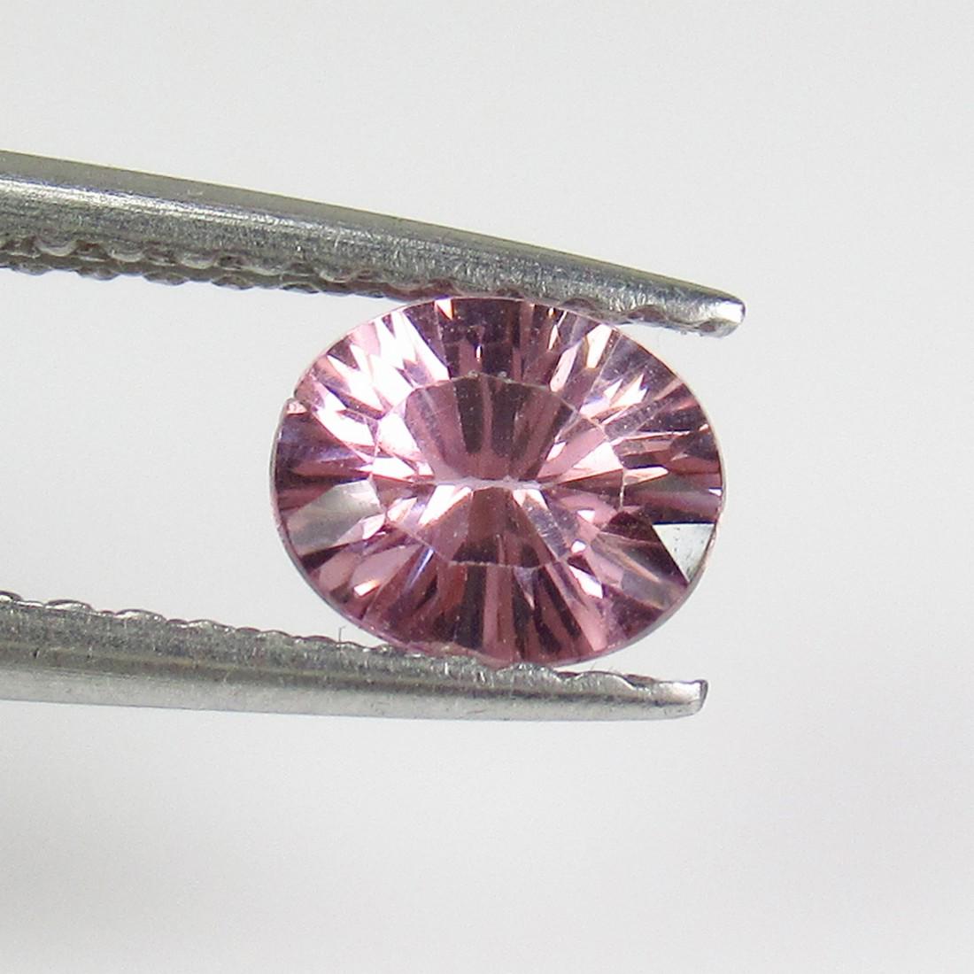 0.58 Ctw Natural Burma Pink Spinel Oval Concave Cut: No Reserve! Title: 0.58 Ctw Natural Burma Pink Spinel Oval Concave Cut Stone Clarity: VVS Loose Gemstone: Natural Spinel Carat Weights: 0.58 Size/Dimensions: 5.60 x 4.60 x 3.20 mm Brilliant Oval Conca