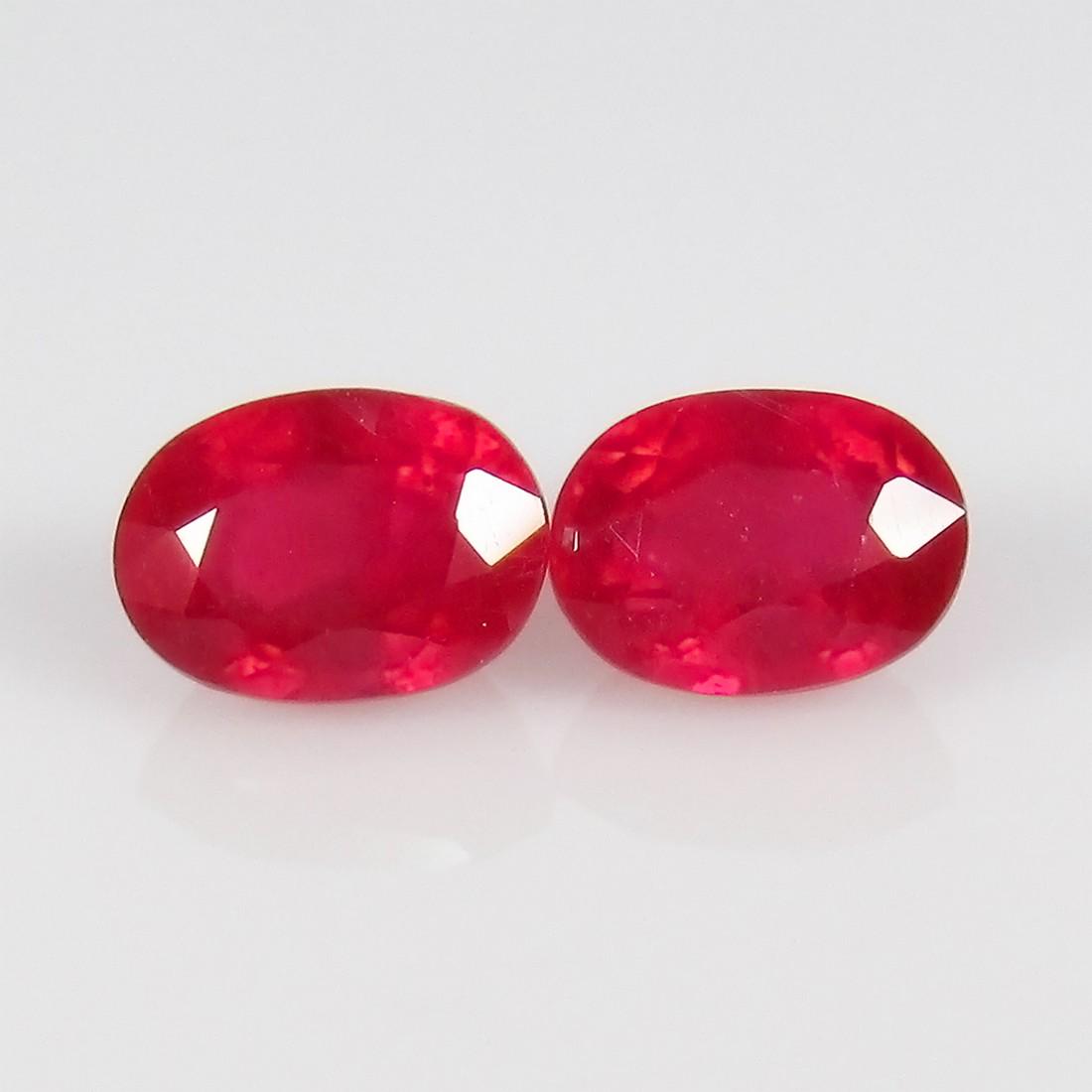 2.72 Ct Genuine Mozambique Red Ruby 7X5 mm Oval Pair (1 of 2)