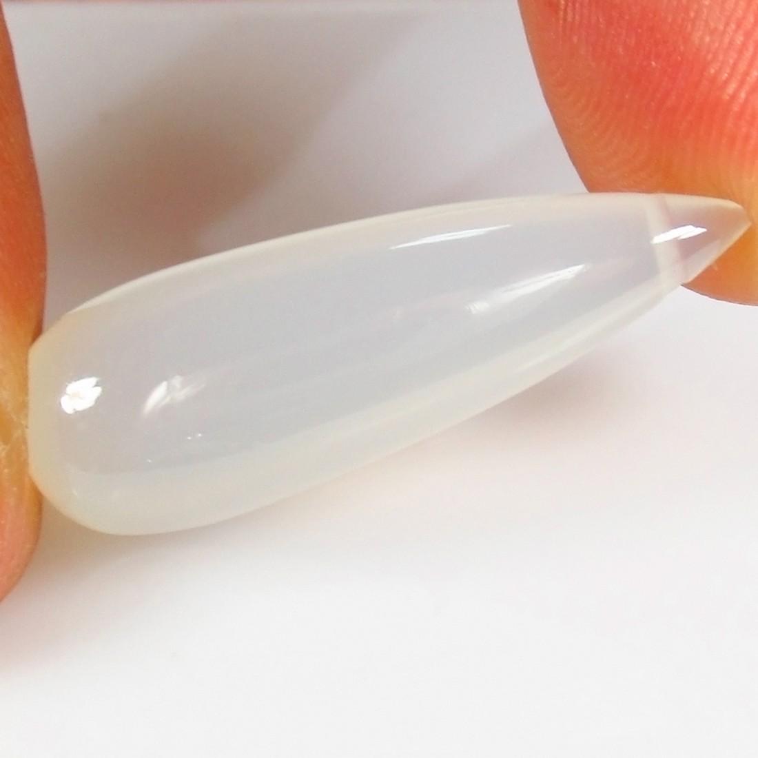 13.92 Ct Genuine White Moonstone Drilled Pear Drop (1 of 2)