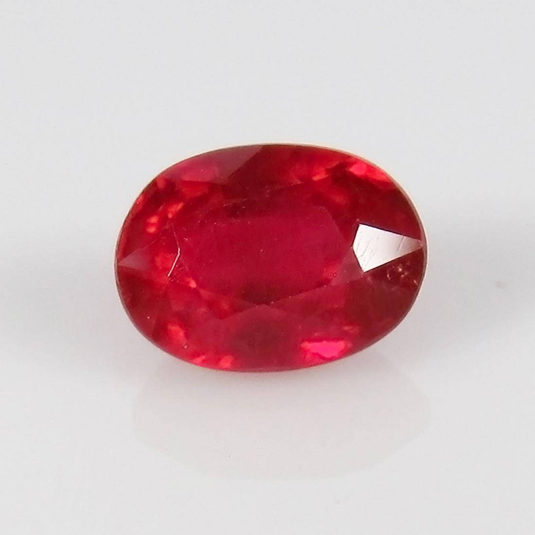 1.35 Ct Genuine Mozambique Blood Red Ruby Oval Cut (1 of 2)