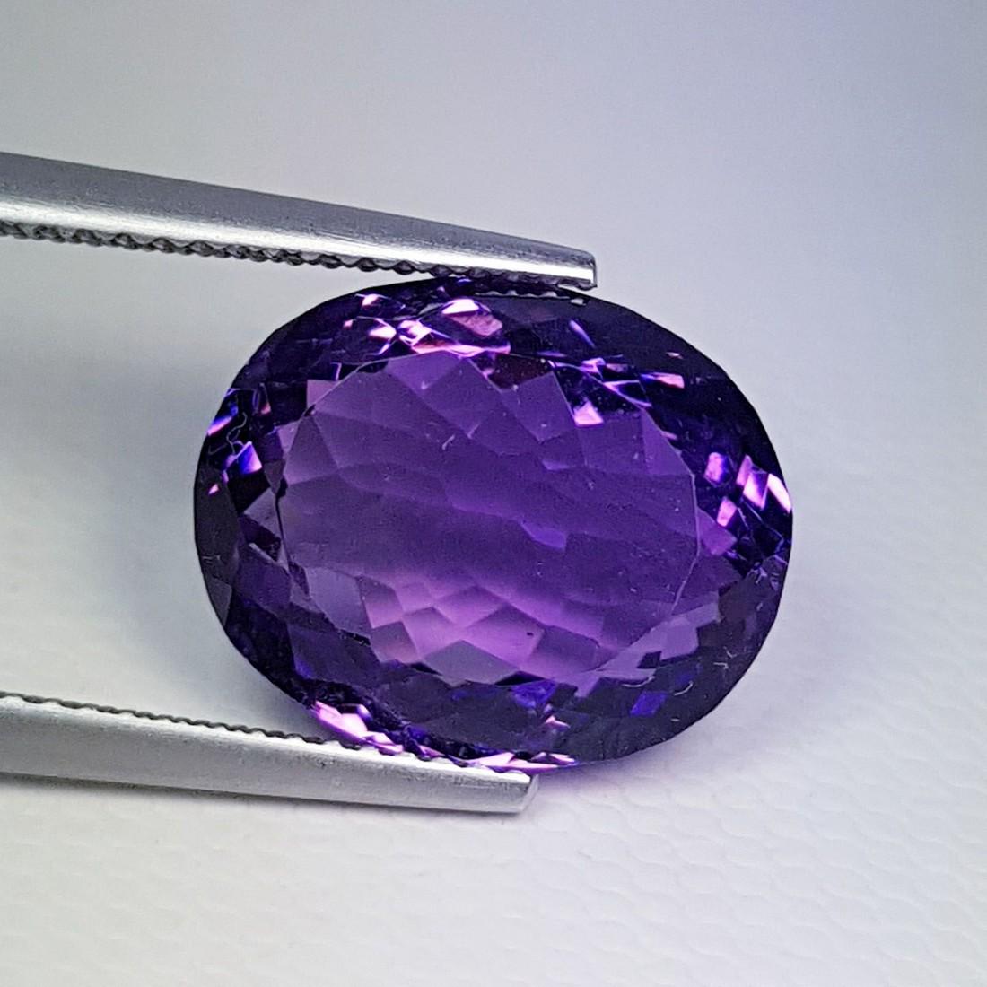 Natural Amethyst Oval Cut 9.80 ct (1 of 6)