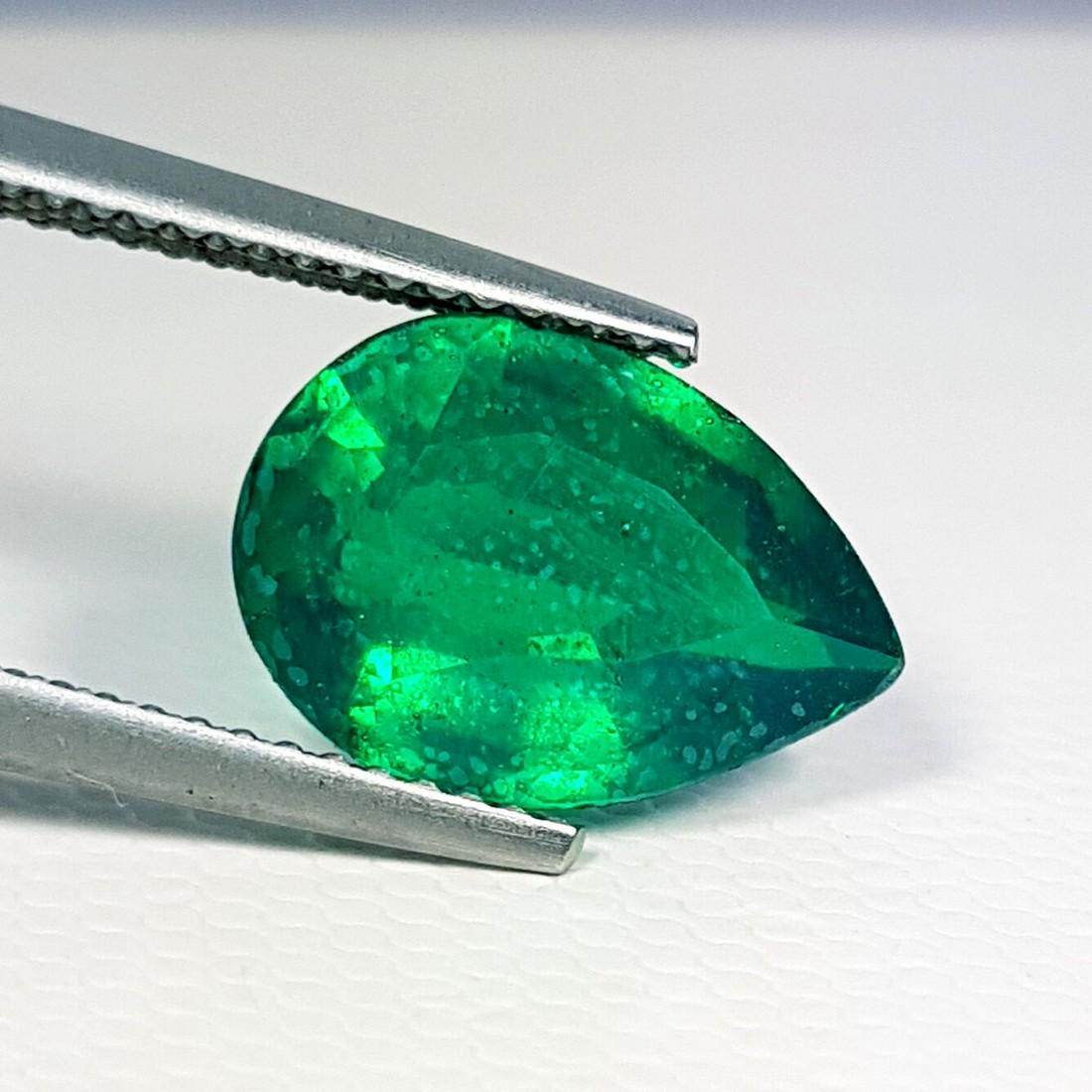 2.40 ct Doublet Emerald (1 of 5)