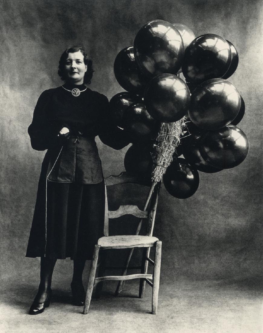 IRVING PENN - Balloon Seller (1 of 1)
