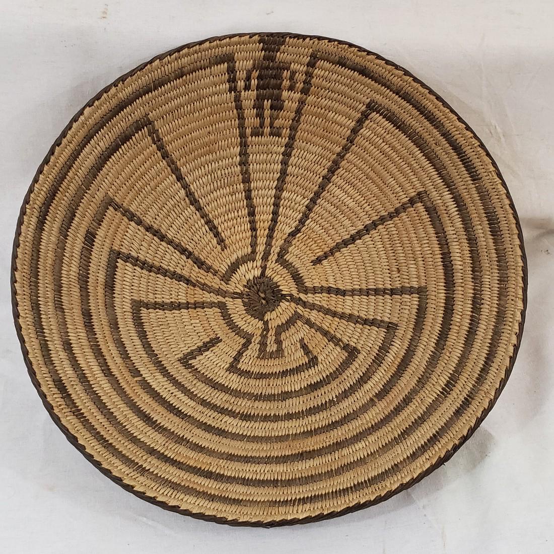 Fine, large Pima figural basket ca 1920 (1 of 4)