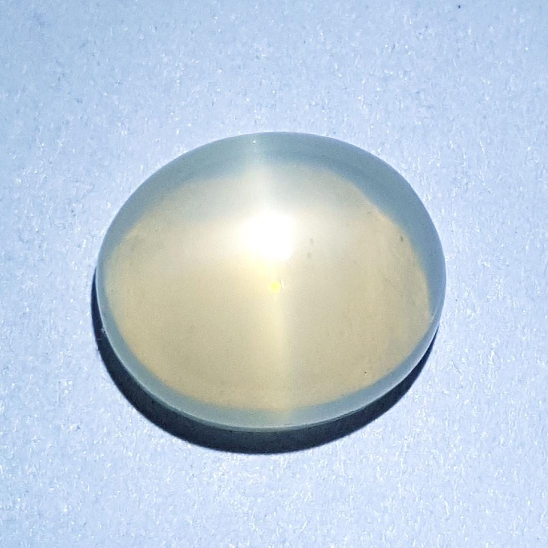 Natural Moonstone Round Cut 10.30 ct: No Reserve! Title: Natural Moonstone Round Cut 10.30 ct Color/Clarity: VS Gemstones Carat Weights: $10 Size/Dimensions: 14.60 x 12.70 x 7.90 Additional Information: Oval - Tamilnadu Shipping: D