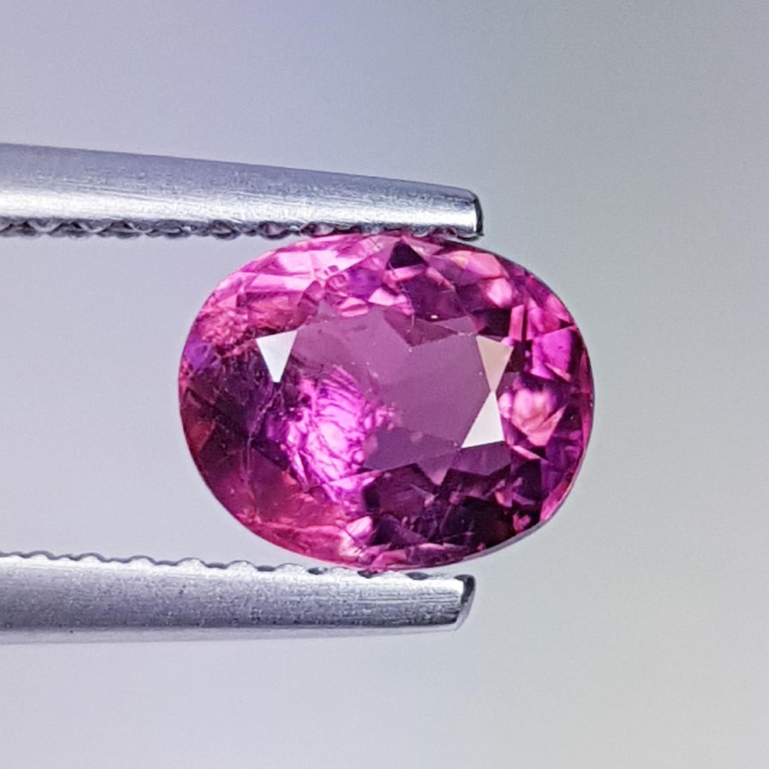Natural Spinel Oval Cut 1.20 ct (1 of 6)