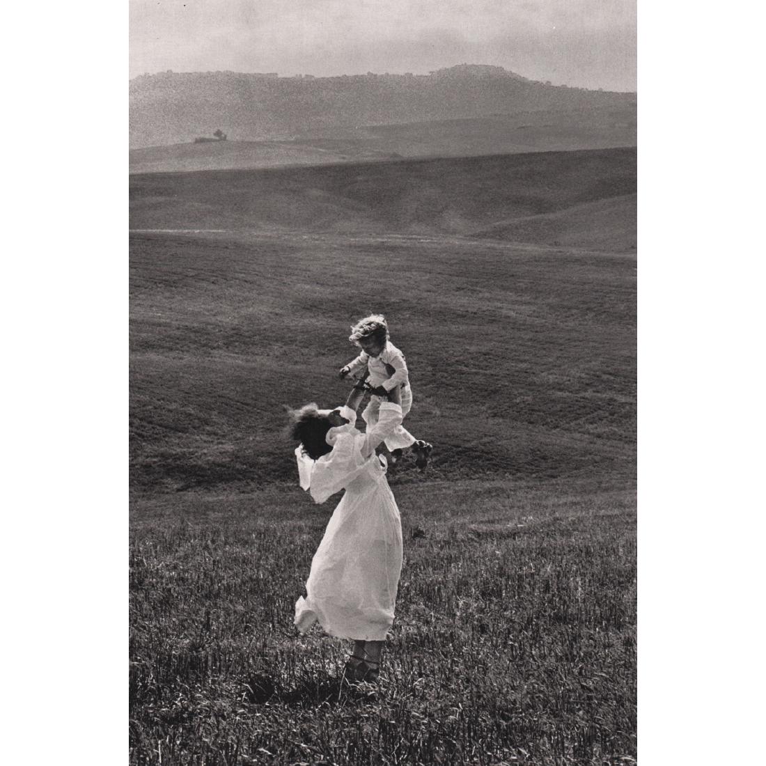 EDOUARD BOUBAT - Beatrice & Balthazar, Italy 1975: Artist: EDOUARD BOUBAT Print Title: Beatrice & Balthazar, Italy 1975 Medium: Sheet-Fed Gravure Printing Date: 1970's Printed in France Image Size approx: 7.5 x 11 inches Edouard Boubat (1923-1999) was