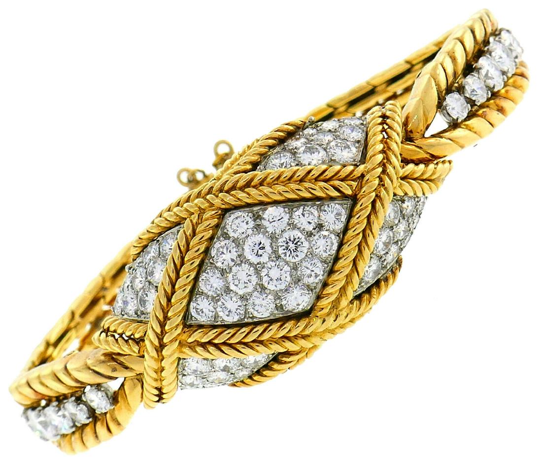 Van Cleef & Arpels Diamond Yellow Gold Ladies WATCH (1 of 12)