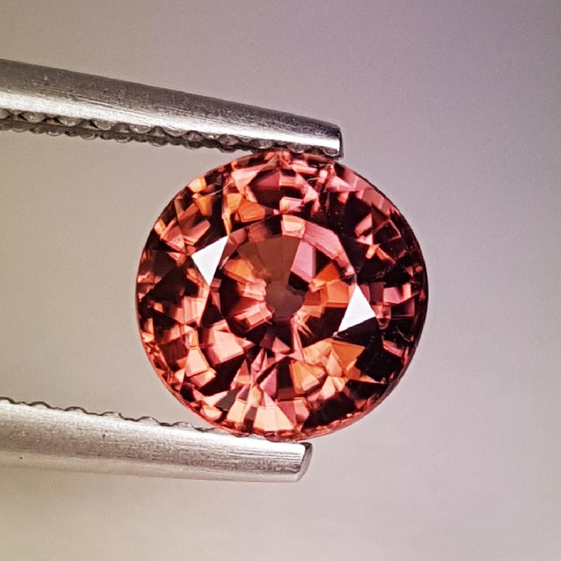 2.15 ct Natural Zircon: Reserve Reduced! Title: 2.15 ct Natural Zircon Zircon Loosegemstone Color/Clarity: VVS Carat Weights: 2.15 Size/Dimensions: 7.10 x 7.10 x 4.70 Additional Information: Round - Cambodia Reserve: