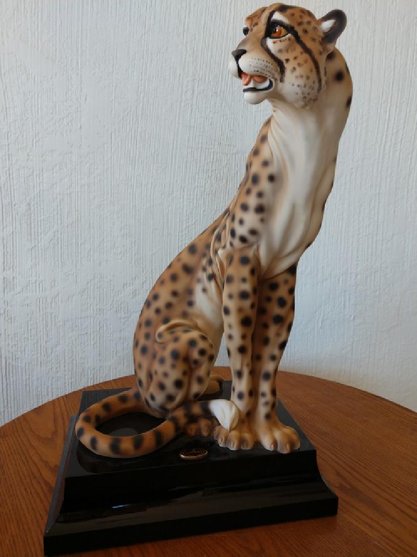 "Cheetah" by Giuseppe Armani: Reserve Reduced! New to Jasper52 Title: "Cheetah" by Giuseppe Armani Date/Period: Late 20th Century Materials: Porcelain Dimensions: 19 1/2" t x 12 1/4" w x 11 1/2" deep Additional Information: Italia