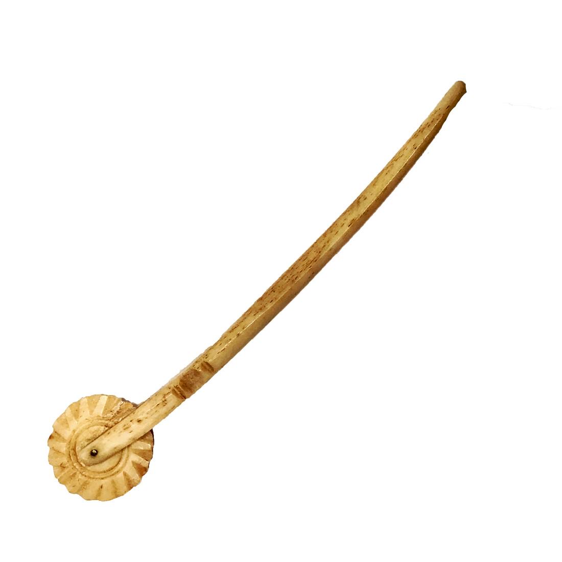 Bone Pastry Wheel: Title: Bone Pastry Wheel Date/Period: c. 1840 Provenance:A hand carved whale bone pastry wheel, or jagger Shipping: Domestic: Free shipping to anywhere within the contiguous U.S. International: Foreig