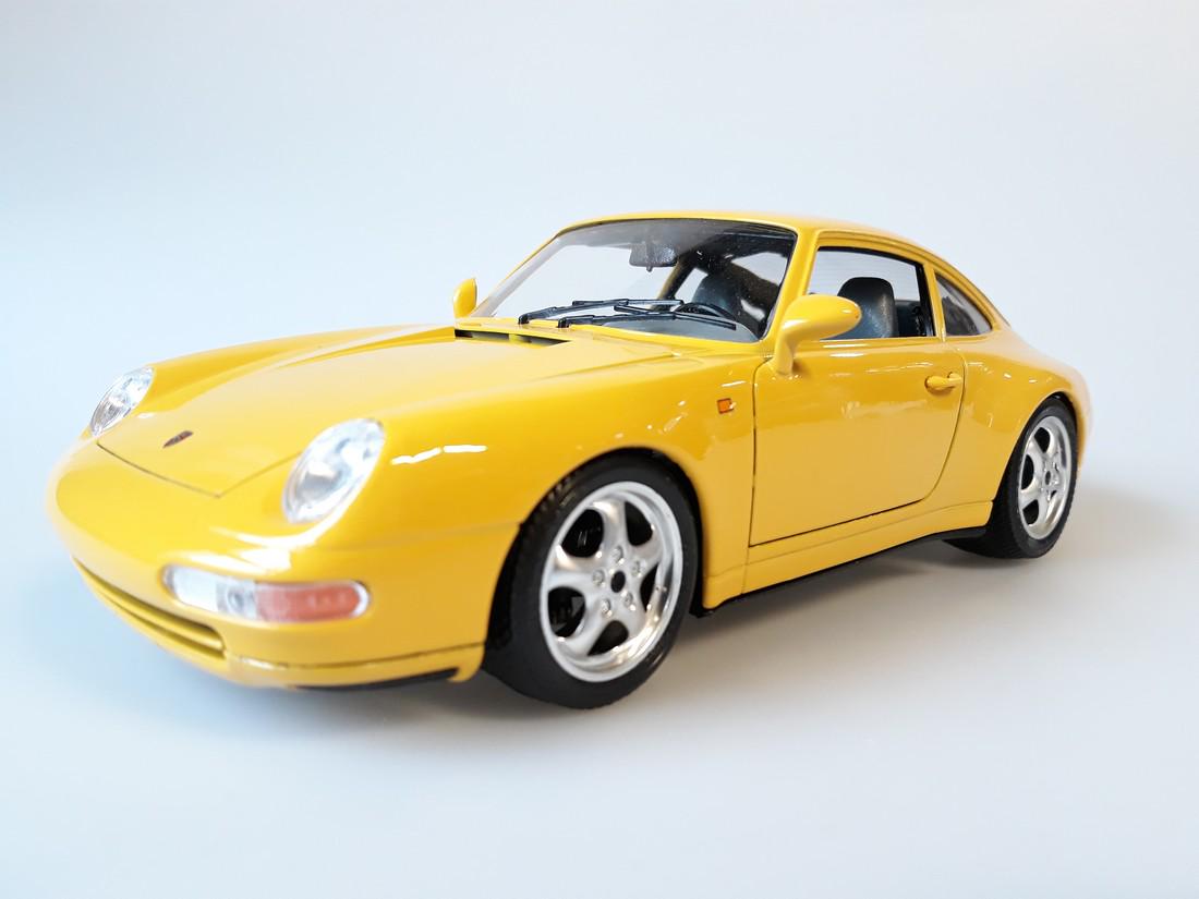 Bburago - 1:18 - Porsche 911 Carrera 1993 (1 of 6)
