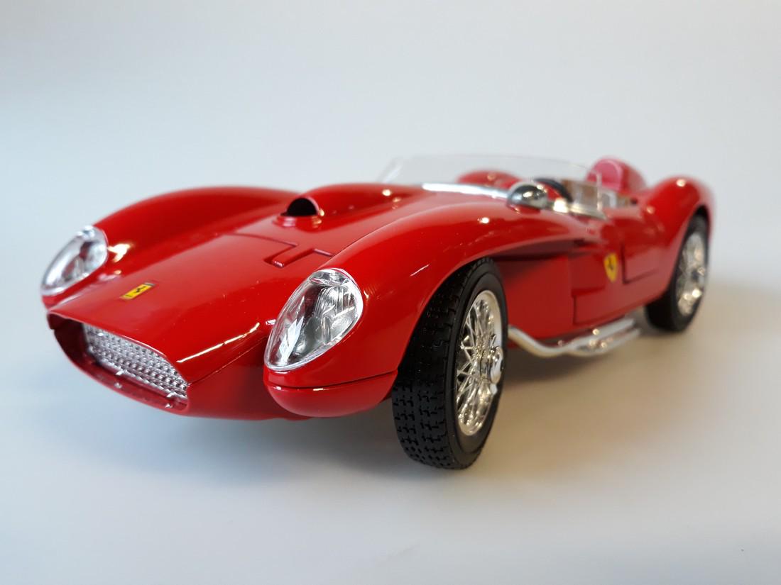 Bburago - 1:18 - Ferrari 250 Testa Rossa 1957 (1 of 7)