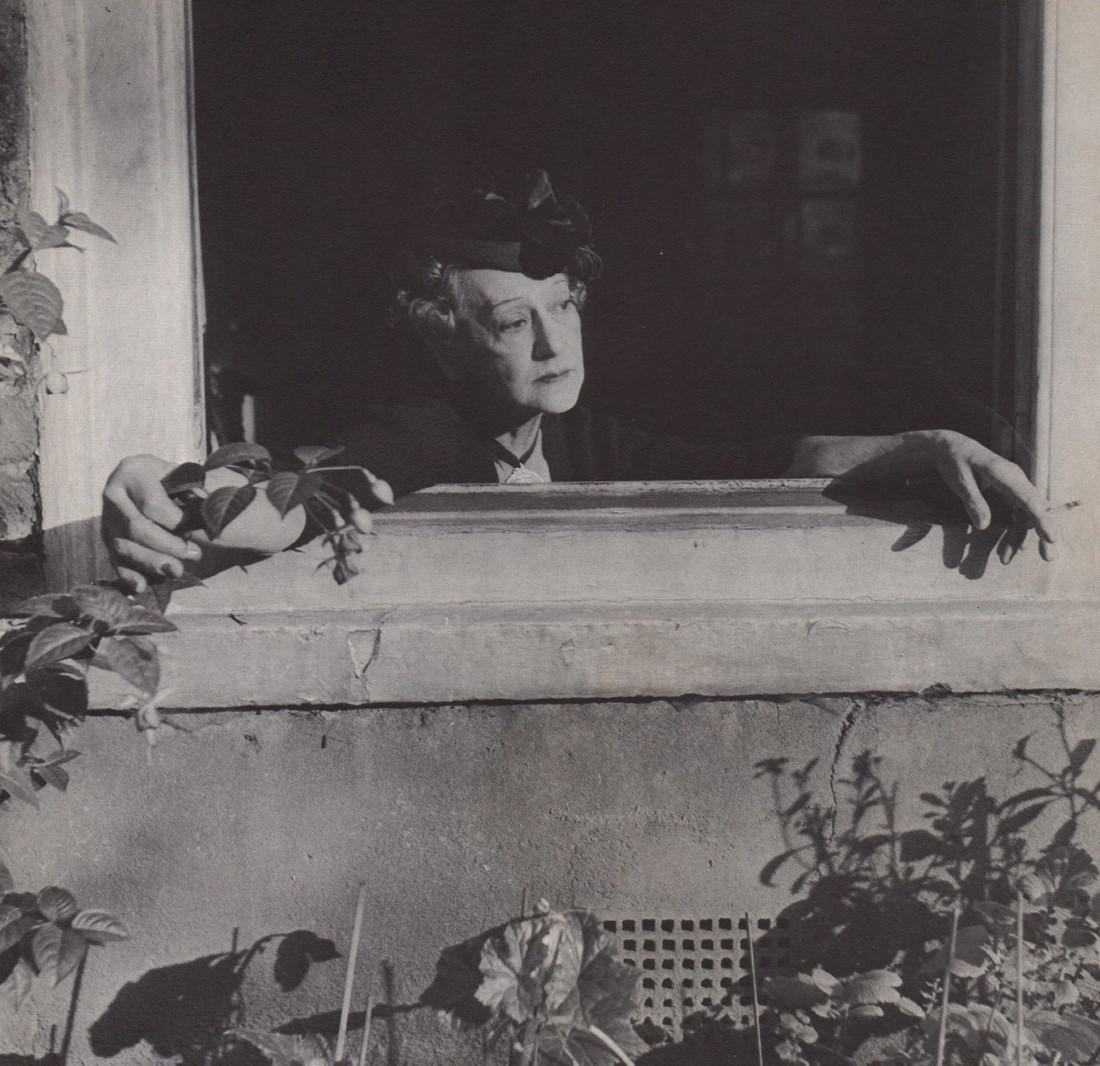 CECIL BEATON - Madame Karsavina: Artist: CECIL BEATON Print Title: Madame Karsavina Printing Date: 1960’s Medium: Photoengraving Printed in: the UK Image Size approx: 8.5 x 8.5” Reserve: $25.00 Shipping: Domestic: Flat rate of $1