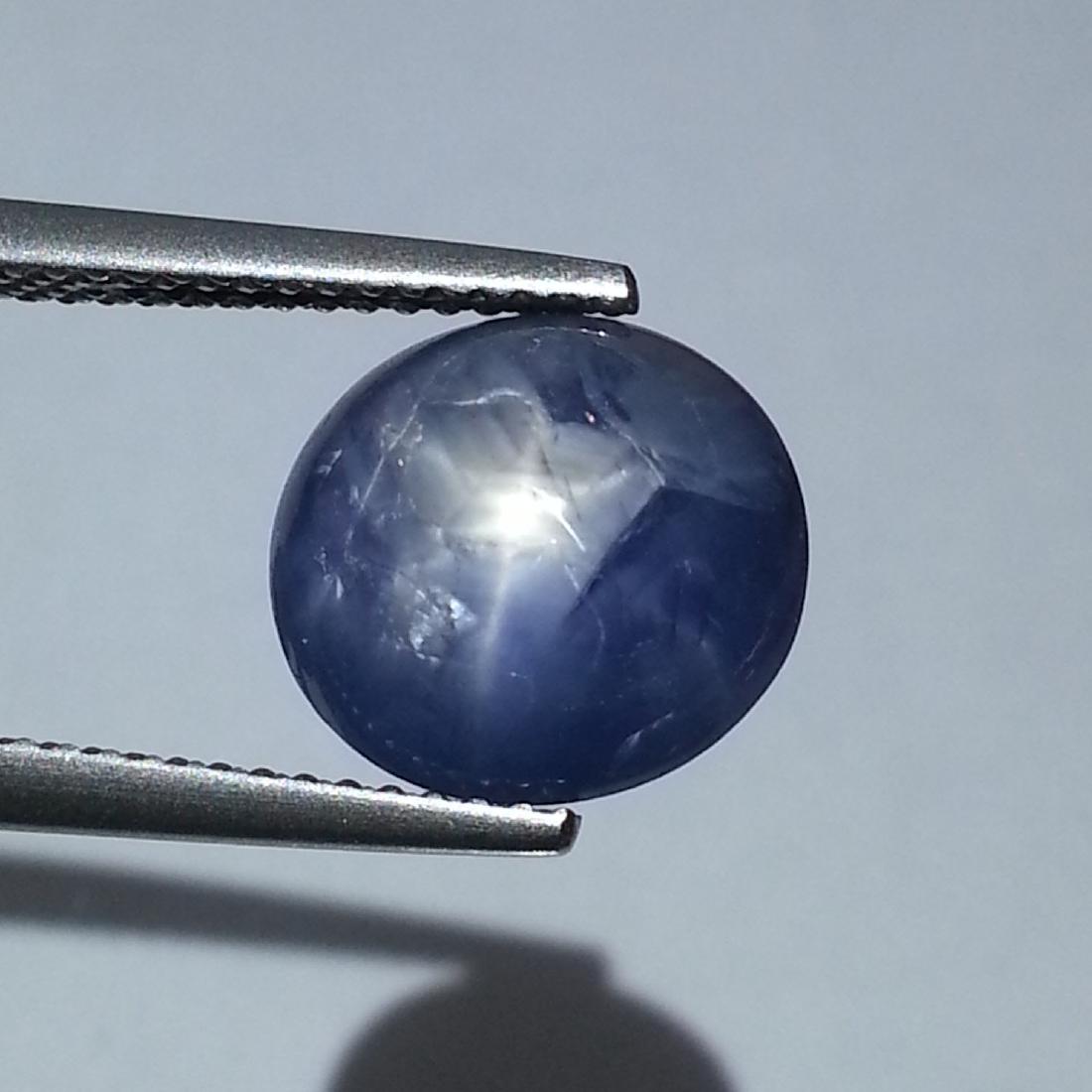 Natural Star Sapphire 3.30 ct: No Reserve! Title: Natural Star Sapphire 3.30 ct Color/Clarity: Opaque Gemstones: Loosegemstone Carat Weights: 3.3 Size/Dimensions: 8.70 x 7.50 x 4.60 Additional Information: Oval - Srilanka Shipping: