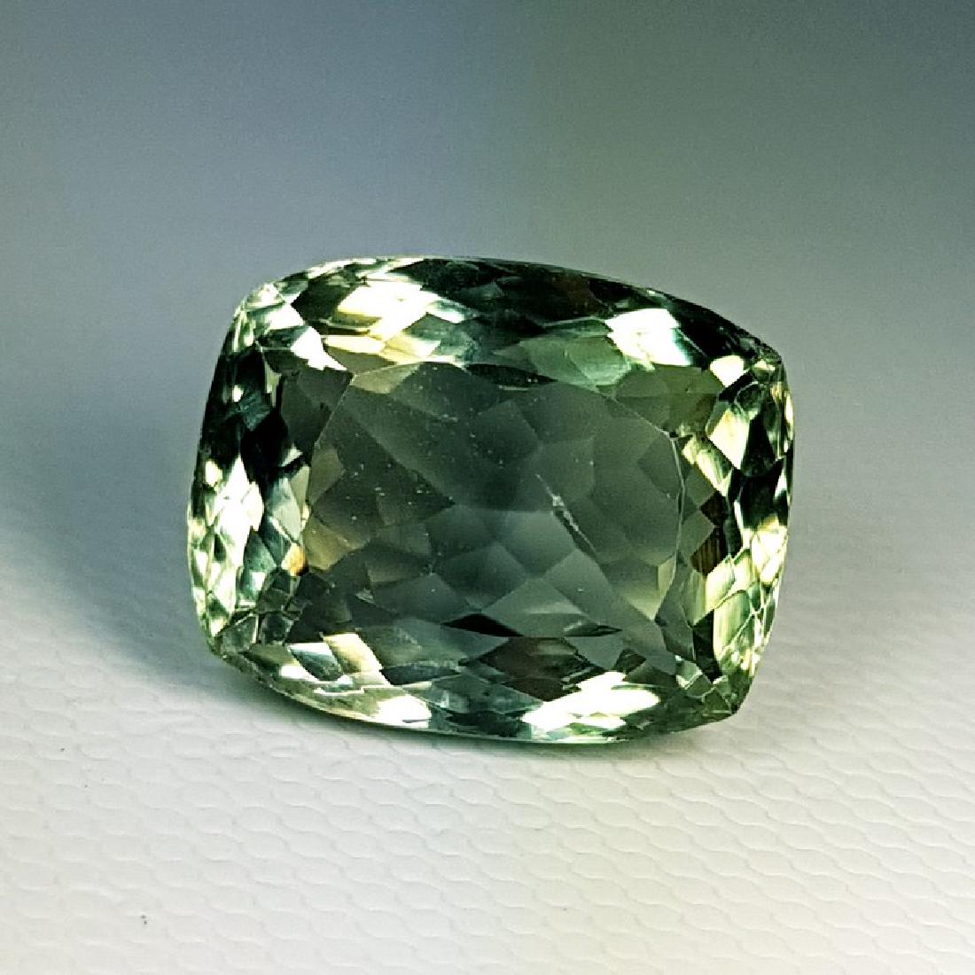 10.90 ct Exclusive Gem Cushion Cut Natural Green (1 of 5)