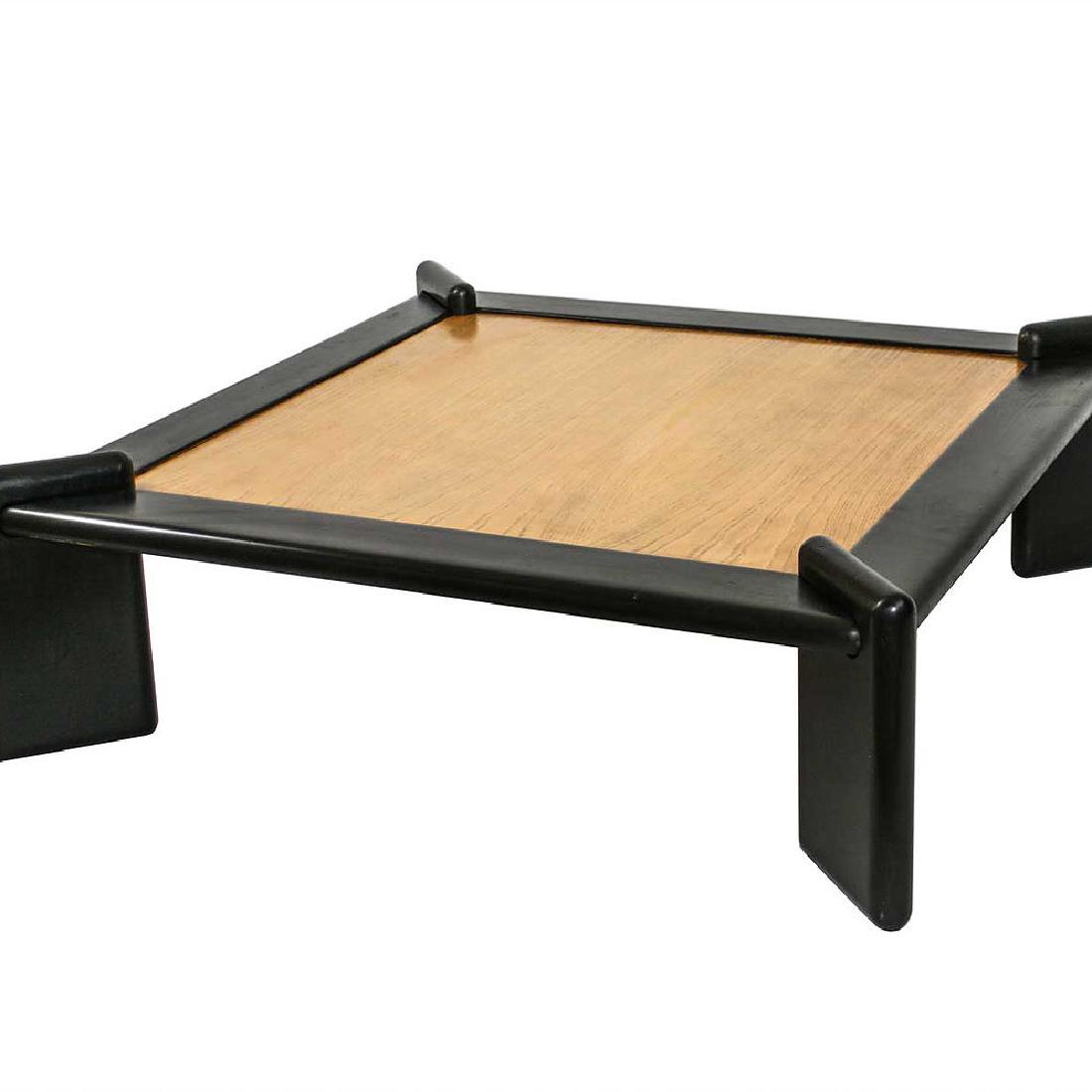 FRENCH MIDCENTURY MODERNIST COFFEE TABLE NIEMEYER STYLE: Made in the late 1960's or early 1970's this coffee table has all the attribute of the style of Oscar Niemeyer. Niemeyer did not formally and officially begin designing furniture until the 1970s, fort