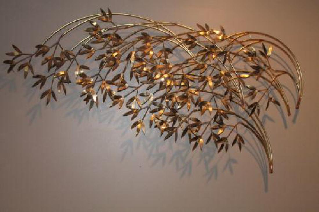 Wall Sculpture by Curtis Jere: Condition; Excellent; Dimensions; Height: 21" / 53.34cm Depth: 6" / 15.24cm Width: 42" / 106.68cm Manufactured By: Curtis Jere; No. of Items; 1; Description; Wind Swept Branch Wall Sculpture by Curtis