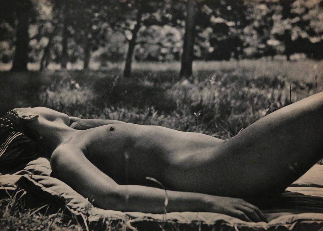 PIERRE BOUCHER - Nude II: Artist: PIERRE BOUCHER Title: Nude II Date Printed: 1936 Medium: Vintage Photogravure Printer Location: Paris, France 26x36 cm - 10,24 x 14.17 inch Reserve: $25.00 Shipping: Domestic: Flat-rate of $2